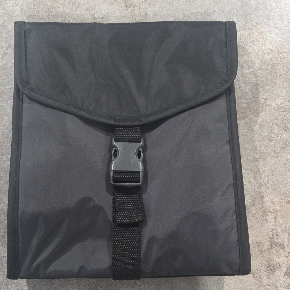 Thirty-One Black Toiletry Bag